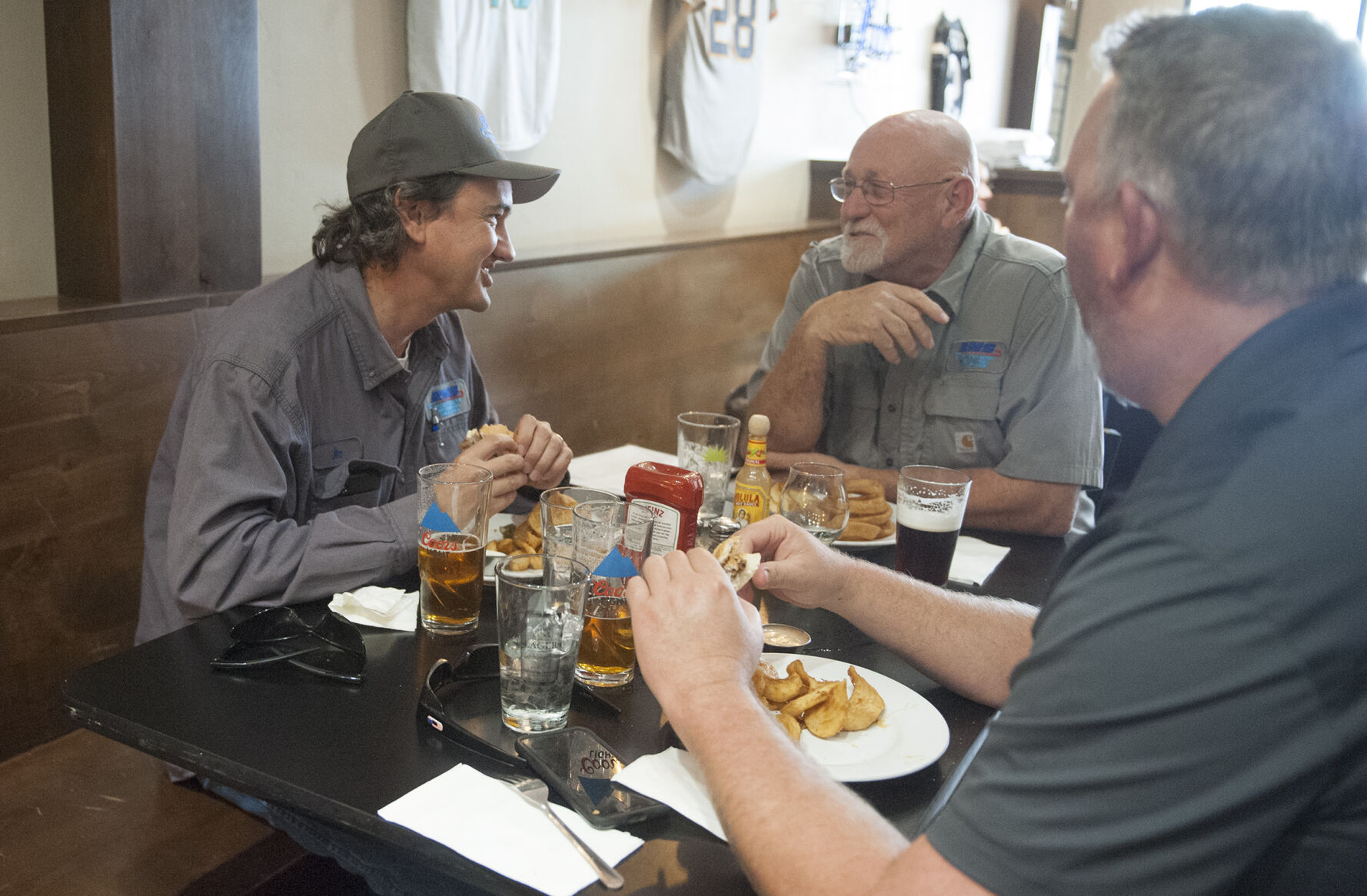 10_02_20_INDOOR_DINING_02.jpg
